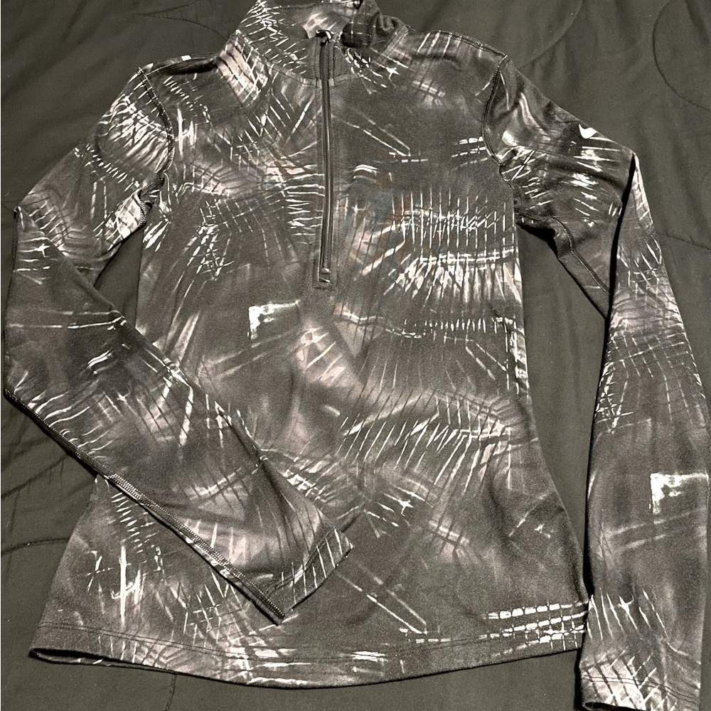 Nike DriFit 1/2 Zip long sleeve